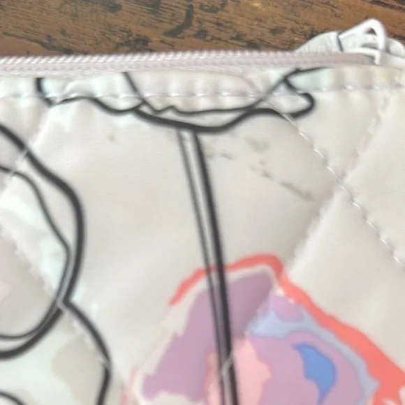 Vera Bradley Floral Quilted Zip ID - Picture 3 of 3